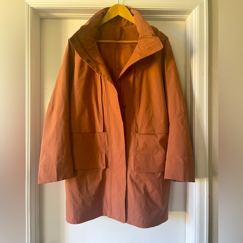 LuLuLemon rebel raincoat NWOT terracotta so 10